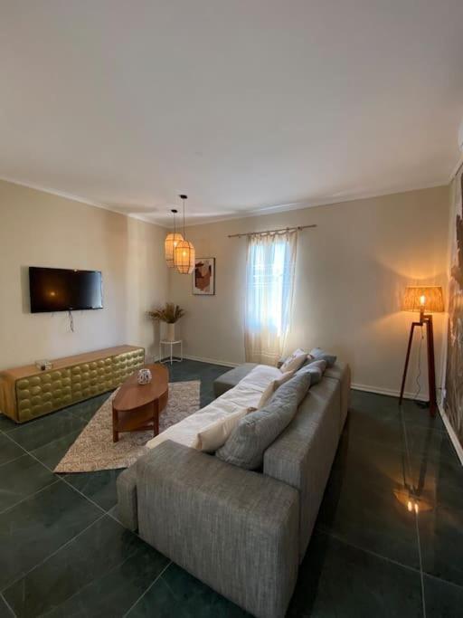 Merveilleuse Maison De Village Maillane ภายนอก รูปภาพ