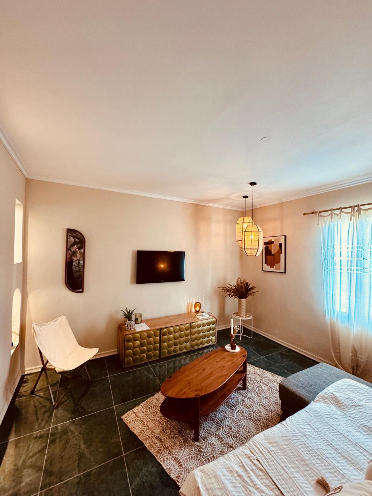 Merveilleuse Maison De Village Maillane ภายนอก รูปภาพ